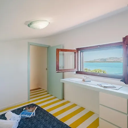 Villa Iole, Casa Sulla Spiaggia ヴィラ スティンティーノ